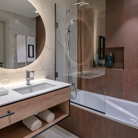 Otel Doubletree By Hilton Azores Lagoa (Azores)