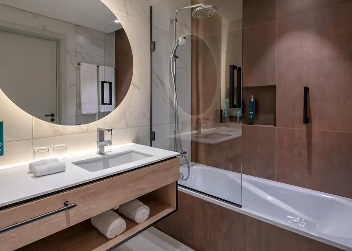 Hotel Doubletree By Hilton Azores Lagoa (Azores)